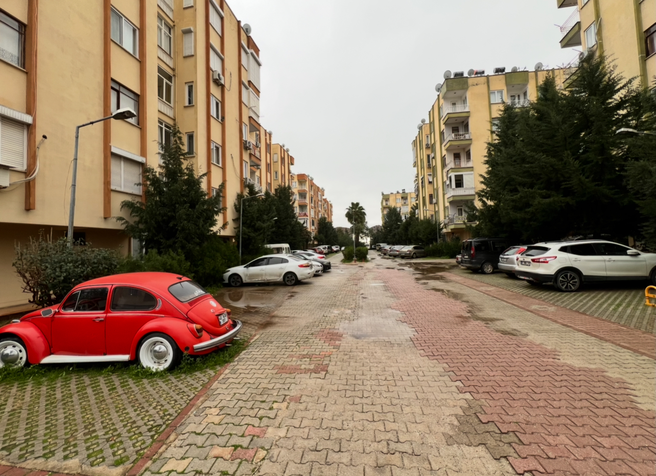 3+1 ODALI HAVUZLU SİTE IÇERISIN’DE SATILIK FIRSAT DAİRE
