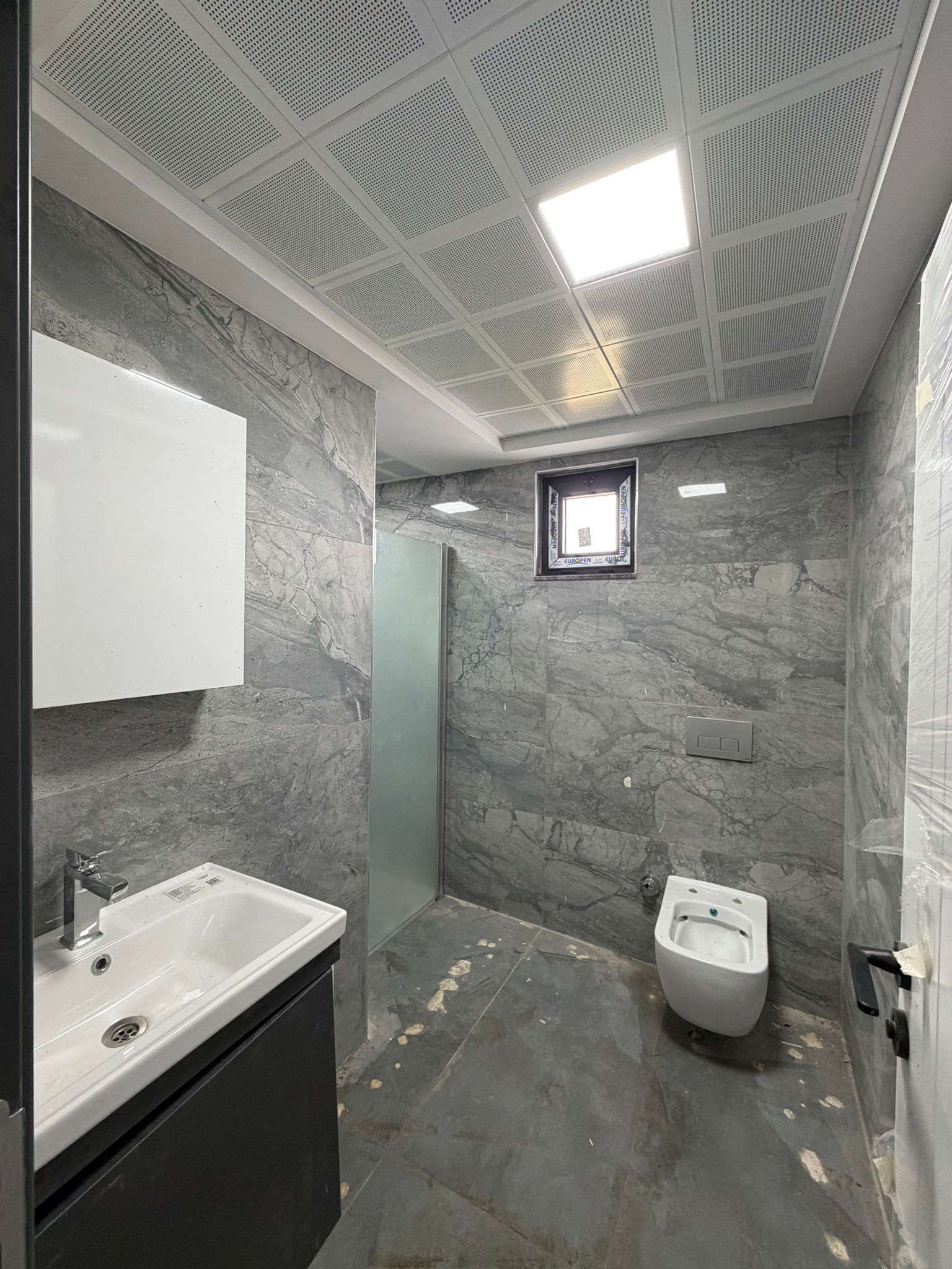 V.KARŞIYAKA MAHALLESİNDE EMSALSİZ GENİŞLİKTE MÜKEMMEL KONUMDA 3+1 DAİRE